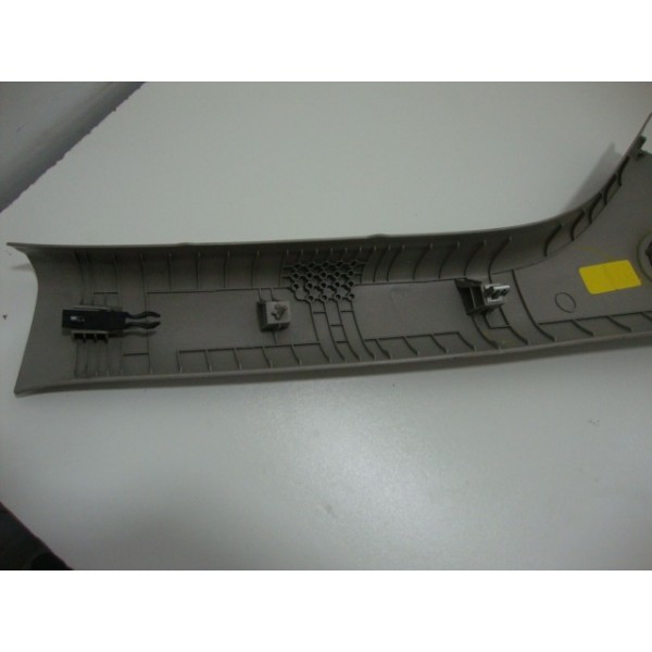 Acabamento Da Coluna Dianteira Esquerda Gm Tracker 2015