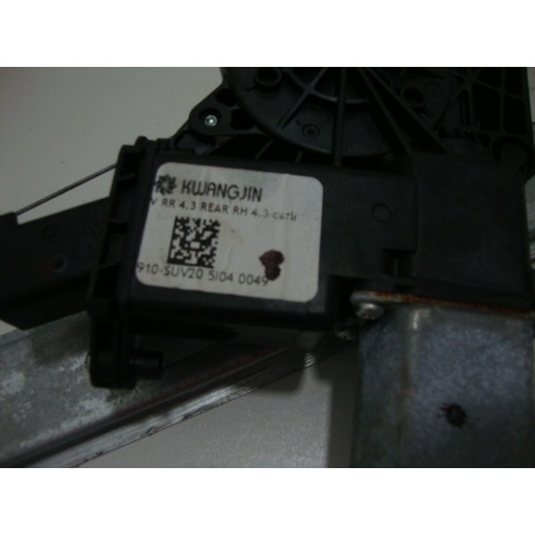 Maquina Do Vidro Eletrico Traseira Direita  Gm Tracker 2015