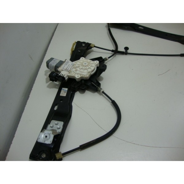 Maquina Vidro Eletrica Dianteira Direita  Focus 2015-usado