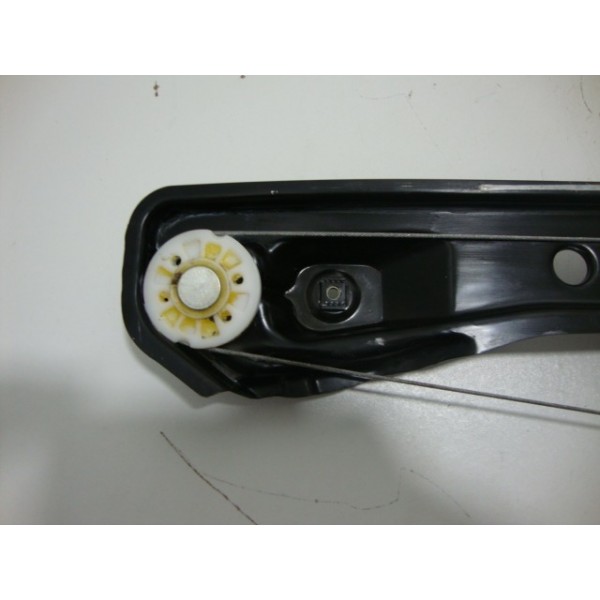 Máquina Vidro Elétrica Dianteira Esquerda Gm Spin 2015-usado