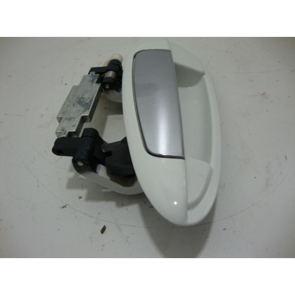 Maçaneta Externa Porta Traseira Esquerda Fiat Línea-usado