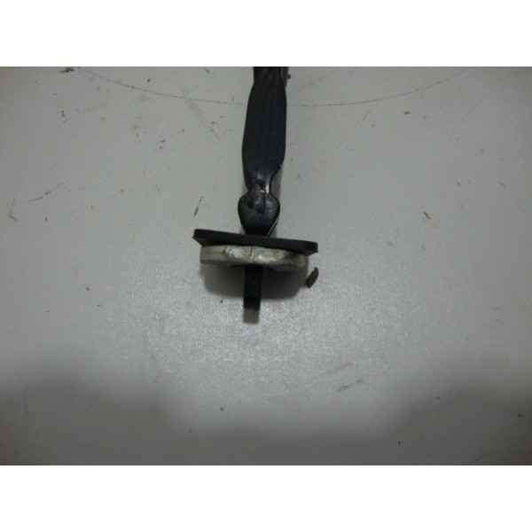 Limitador Porta Dianteira Esquerda Gm Spin 2015-usado