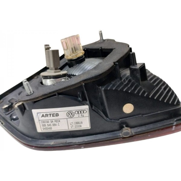 Lanterna Tampa Traseira Lado Direito Vw Fox 2019 Direito