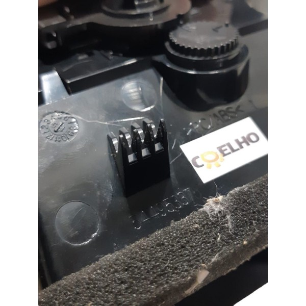 Difusor De Ar Chevrolet Cobalt Lado Direito S/moldura