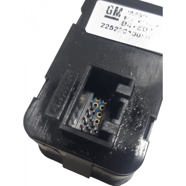 Botao Vidro Eletrico Lado Esquerdo Gm Montana 11/17