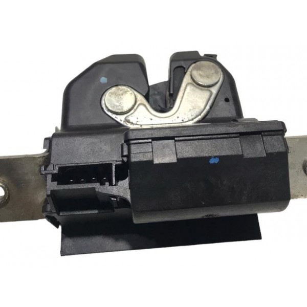 Fechadura Tampa Traseira Fiat Idea Punto Bravo 500 55701971