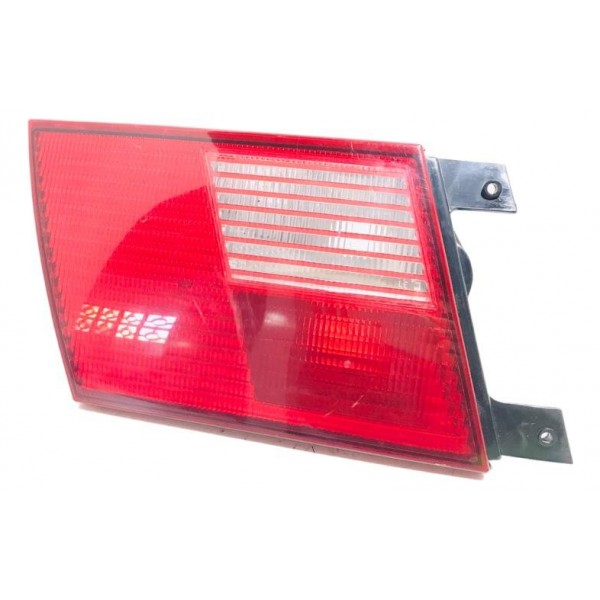 Lanterna Tampa Traseira Equerda Vw Santana 1998/2006