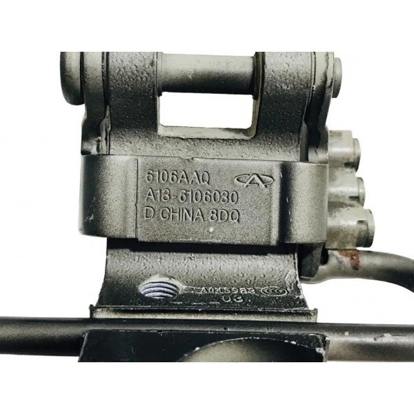 Dobradiça Porta Dianteira Esquerda Chery Celer 2016