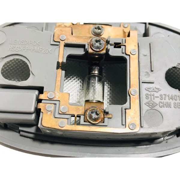 Lanterna Teto Cortesia Chery Qq 2011 Até 2015 Original