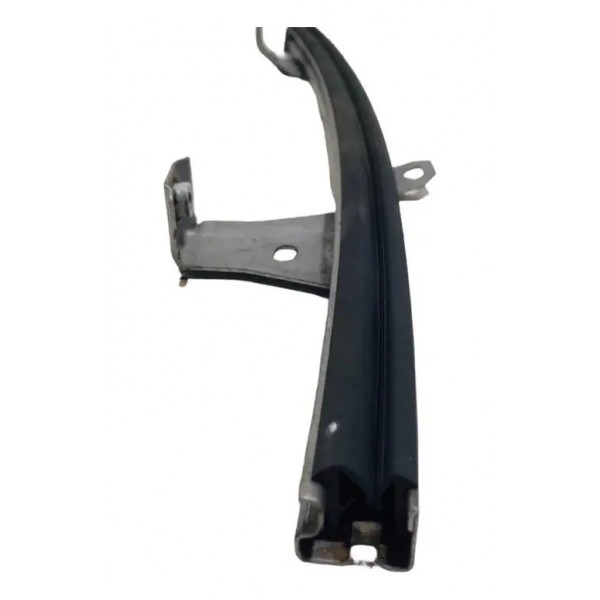 Guia Do Vidro D/e Mitsubishi L200 Hpe-s 2.4 2020/2021