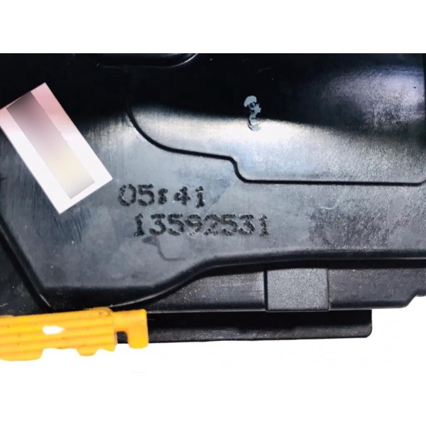 Fechadura Porta Traseira Esquerda Gm Spin 1.8 2014