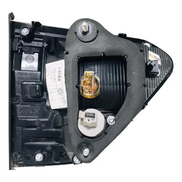 Lanterna Tampa Traseira Direita Vw Fox 1.6 2015/2019