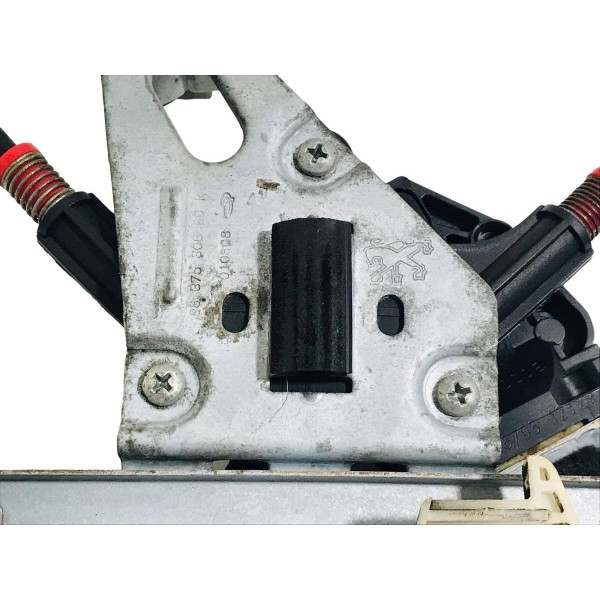 Maquina De Vidro Dianteira Direita Peugeot 206 Comparar