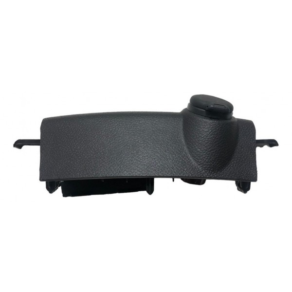 Moldura Tomada 12v Acendedor Chevrolet Tracker 2015