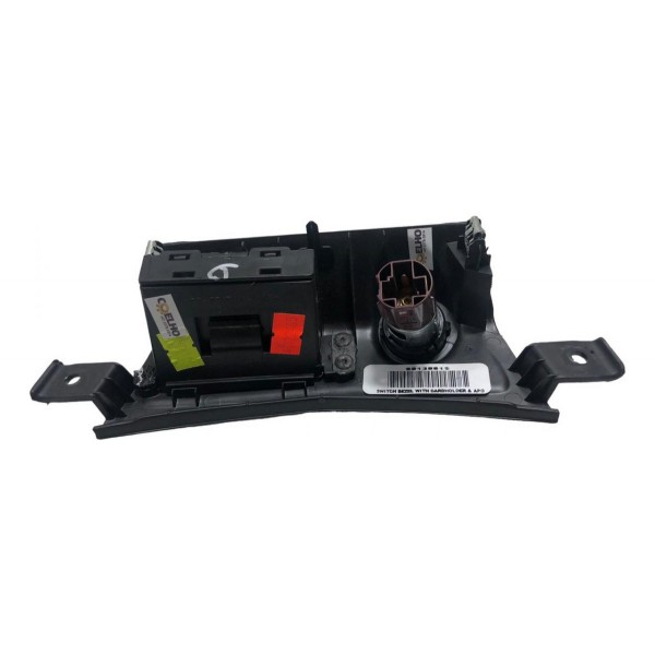 Moldura Tomada 12v Acendedor Chevrolet Tracker 2015