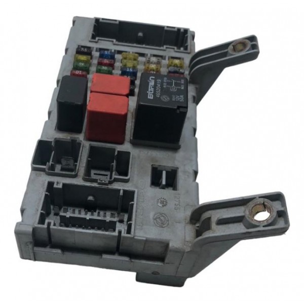 Caixa De Fusível Bsi Fiat Idea Palio 2000 À 2004 46766003