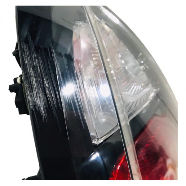 Lanterna Traseira Esquerda Citroën Aircross 2017 Com Detalhe