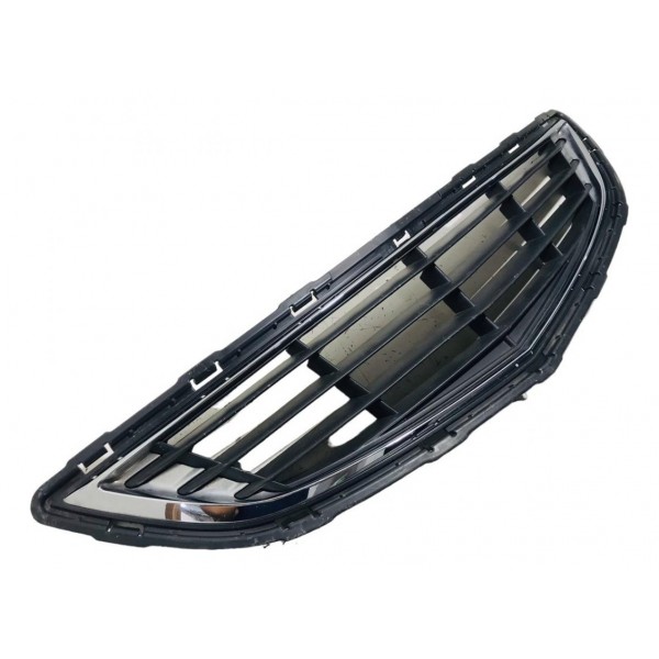 Grade Parachoque Com Friso Cromado Chevrolet Onix 2013