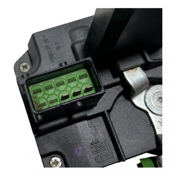 Fechadura Porta Dianteira Direita Chevrolet Vectra 1997/2005