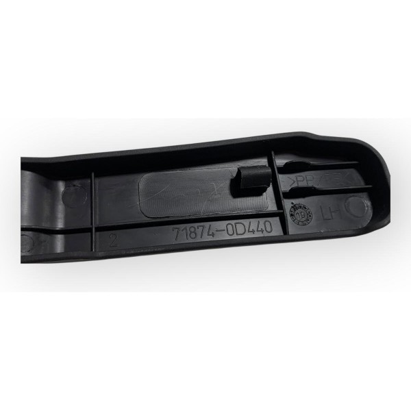 Moldura Inferior Banco Dianteiro Esquerdo Toyota Yaris 2021