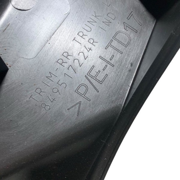 Soleira Lateral Esquerda Banco Traseiro Renault Kwid 17 A 22