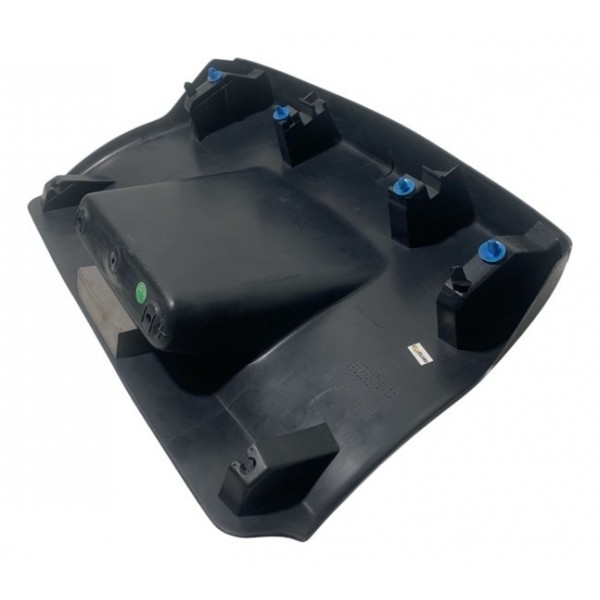 Puxador Tampa Porta Malas Sandero 2016/2017 (detalhe)