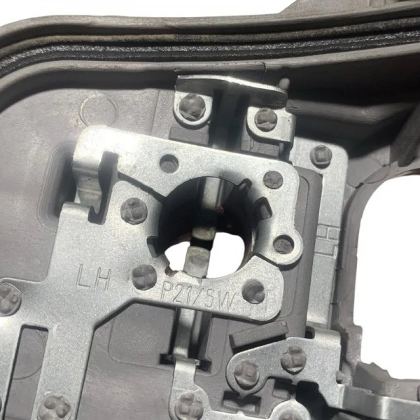 Soquete Circuito Lanterna Tras Le Volkswagen Fox 2014/2020