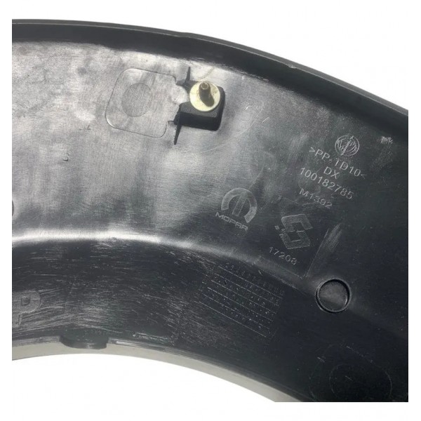 Moldura Friso Paralama Tras. Direito Fiat Uno Way 2014/2021 Preto